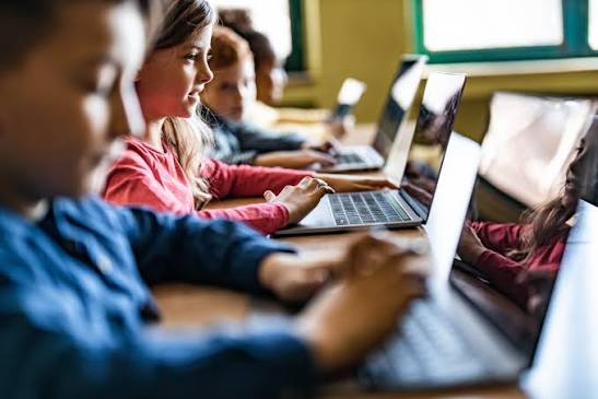 Why Photo Editing Has Become a Practical Skill for Educators and Online Instructors