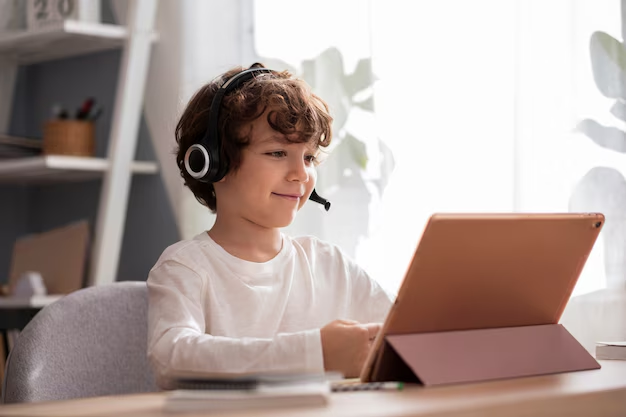 Is an Online Primary School Right for Your Child A Parent's Guide